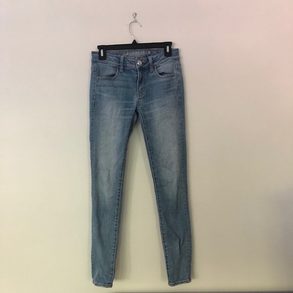 American Eagle Light Wash Skinny Jeans - Picture 3 of 4